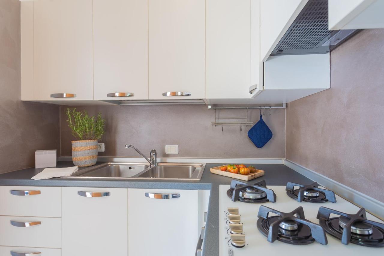Blue Bliss Apartment By Rent All Como Colonno 外观 照片